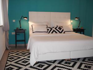 Postel nebo postele na pokoji v ubytování Spacious Holiday Home in Privlaka with Garden