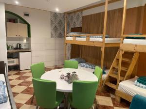 A kitchen or kitchenette at Viktoria ARTUR Még 37 kép