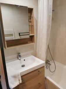 Ένα μπάνιο στο MyHome - Plein Soleil 36 - Studio cabine 4 pax ski in&out