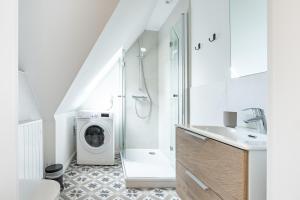 Koupelna v ubytování Beach Break + 21 fotografií