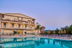 Bassein majutusasutuses Altura Hotel Zakynthos või selle lähedal