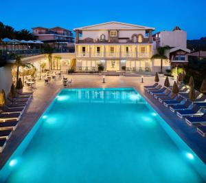 Bassein majutusasutuses Altura Hotel Zakynthos või selle lähedal