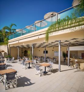 Restoran või mõni muu söögikoht majutusasutuses Altura Hotel Zakynthos