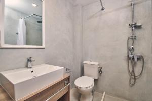 Vannituba majutusasutuses Altura Hotel Zakynthos