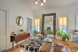Gambar di galeri bagi Walk to Downtown Pet-Friendly Millerton Home! di Millerton +35 gambar
