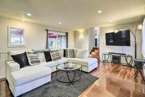 Gallery image of Castro Valley Home with Bay Area Views! in Castro Valley