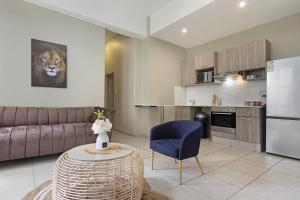 Kuchyň nebo kuchyňský kout v ubytování Urban Oasis Apartments at The Bolton