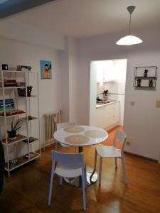 Kuchyň nebo kuchyňský kout v ubytování studio oostende aan zee + 7 fotografií