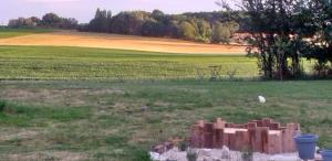 a sand castle in the middle of a field at La BerryCurienne proche du Zoo de Beauval Saint-Aignan avec SDB, WC ET SPA PRIVATIF pour chaque chambre in Luçay-le-Mâle