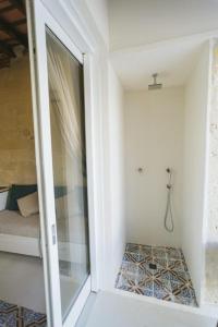 A bathroom at CIELOMARE APARTMENTS - ODISSEA fisherman house