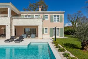 Basen w obiekcie Villa Harmony by ILC (Istria Luxury Collection) lub w pobliżu