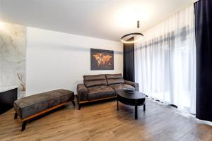 Area soggiorno di Dark Nest 2 Belgrade Apartments