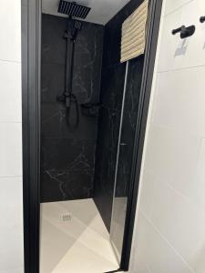 Ένα μπάνιο στο Salabardoa Ea +15 φωτογραφίες