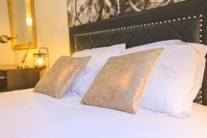Posteľ alebo postele v izbe v ubytovaní Le 34 Malon, T5 hypercentre chic et cosy, wifi, netflix par SOVALFI