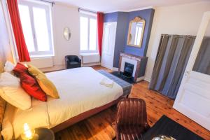 Posteľ alebo postele v izbe v ubytovaní Le 34 Malon, T5 hypercentre chic et cosy, wifi, netflix par SOVALFI