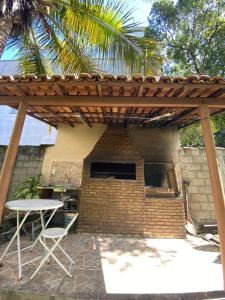 Barbacoa disponible para clientes en la casa o chalet