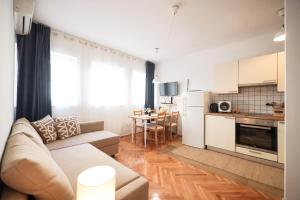 Kuchnia lub aneks kuchenny w obiekcie Casa della Nonna Old town Zadar
