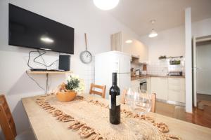 Kuchnia lub aneks kuchenny w obiekcie Casa della Nonna Old town Zadar