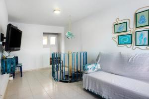 A television and/or entertainment centre at Las Sales Duplex