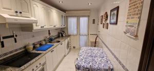 Kuchyň nebo kuchyňský kout v ubytování Casa Anabel - Con garaje, 3 hab, 2 baños - VUT-3777-AS