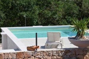 Piscina di Trullo Furla with exclusive pool o nelle vicinanze