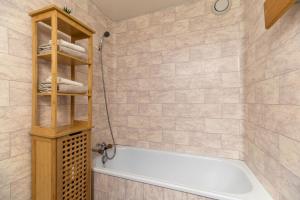 Vannituba majutusasutuses Chaleureux studio à Anzère, accessible à ski, proche de tout
