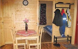 Φωτογραφία από το άλμπουμ του Lovely Apartment In Sandstad With Wifi σε Skipnes +8 φωτογραφίες