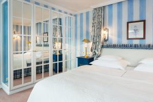 Postel nebo postele na pokoji v ubytování Hotel Edelweiss + 37 fotografií