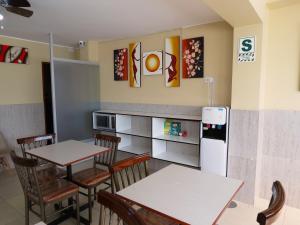 Kuchyň nebo kuchyňský kout v ubytování HOTEL ESTRELLA