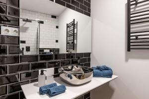 A bathroom at Bonito apartamento en Malasaña / Gran Vía