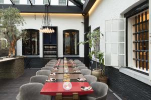 Een restaurant of ander eetgelegenheid bij Librije's Hotel