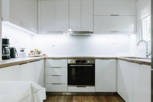 Imagen de la galería de Hermes Appartment, en Chalkida 24 fotos más