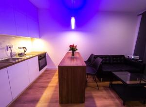 Kuchyňa alebo kuchynka v ubytovaní Apartament Sophie - Samozameldowanie - Self check-in + 6 fotografií