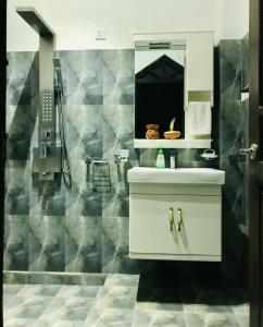 Et badeværelse på Mount Sapphire Lodge