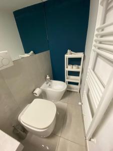 A bathroom at Rione Monti Studio Apt with private garden