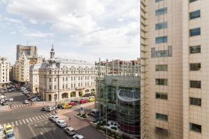 vista sulla città da un edificio di Modern Apartment in the Heart of Bucharest a Bucarest