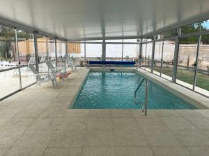 Bassein majutusasutuses Hotel Tamariz või selle lähedal