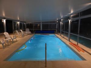 Bassein majutusasutuses Hotel Tamariz või selle lähedal