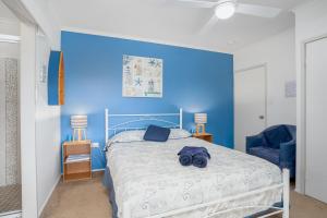 Laurelview Scenic Inn Gympie客房内的一张或多张床位