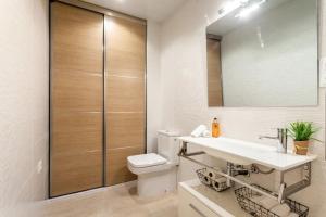 A bathroom at Casa 20 minutos de Barcelona y WIFI alta capacidad