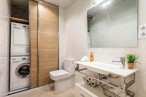 A bathroom at Casa 20 minutos de Barcelona y WIFI alta capacidad