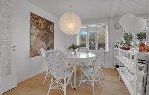 Gallery image of 3 Bedroom Awesome Home In stermarie in Østermarie