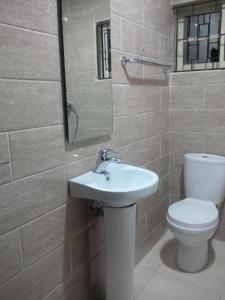 A bathroom at Haute Aparthotel