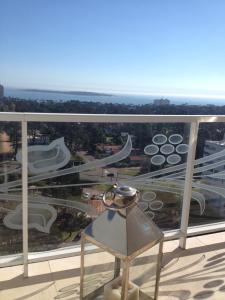 Uma varanda ou terraço em Yoo Punta del Este - Rental Club Apartments