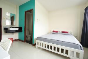Gallery image of Bedbox Hostel in Patong Beach