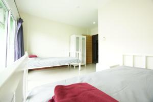 Gallery image of Bedbox Hostel in Patong Beach