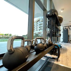Fitness centrum a/nebo fitness zařízení v ubytování Dar Vacation - Stunning Palm View 3BDR Apartment