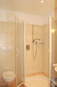 A bathroom at Pension Schlaneiderhof