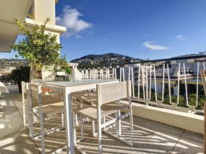 Balkón alebo terasa v ubytovaní Penthhouse 2 bedroom apartment 2 mins from the Croisette 335