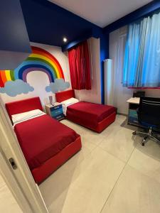 A bed or beds in a room at Samcri Luxury Home